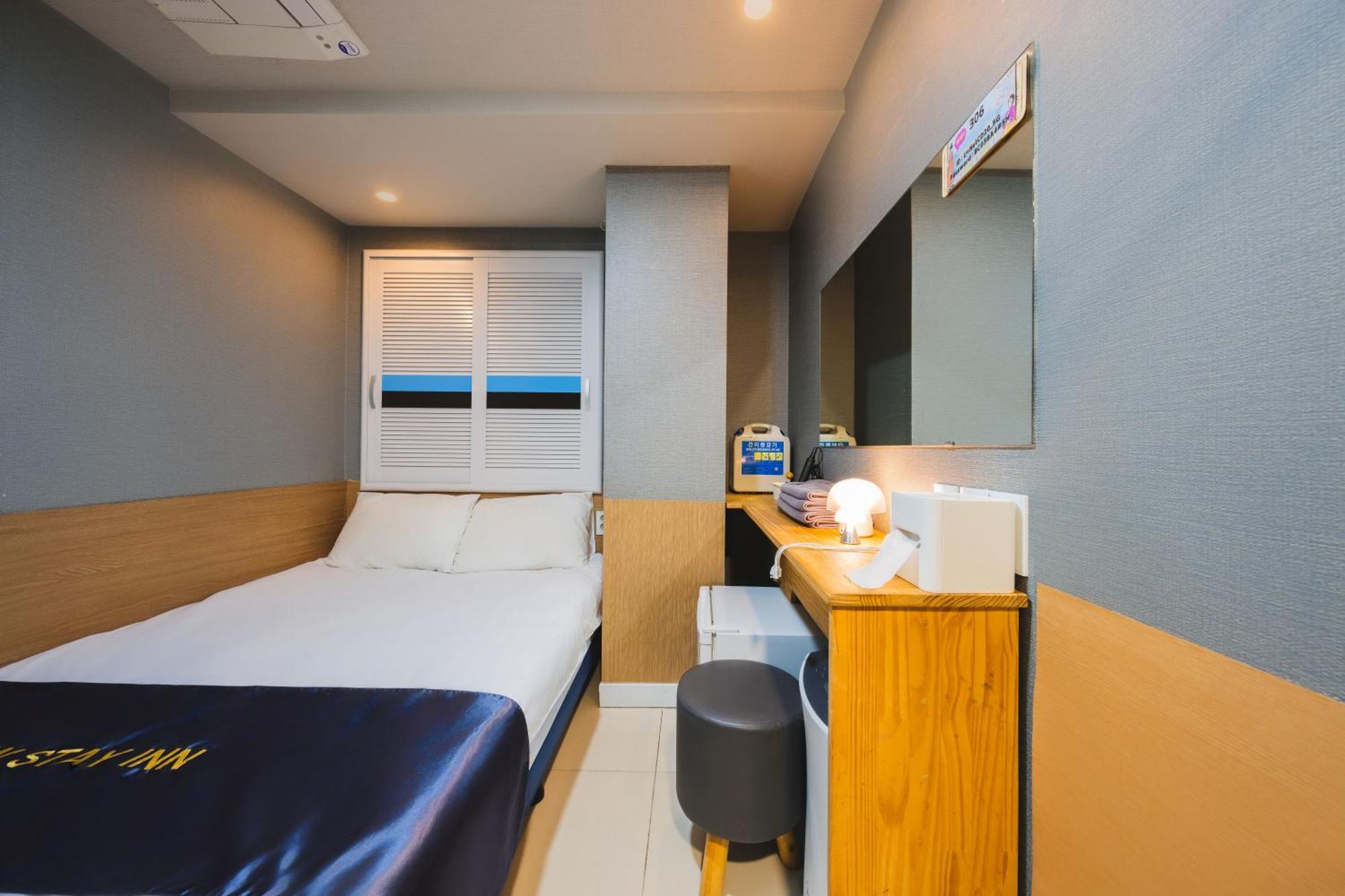 Myeongdong New Stay Inn Seoul Exterior photo